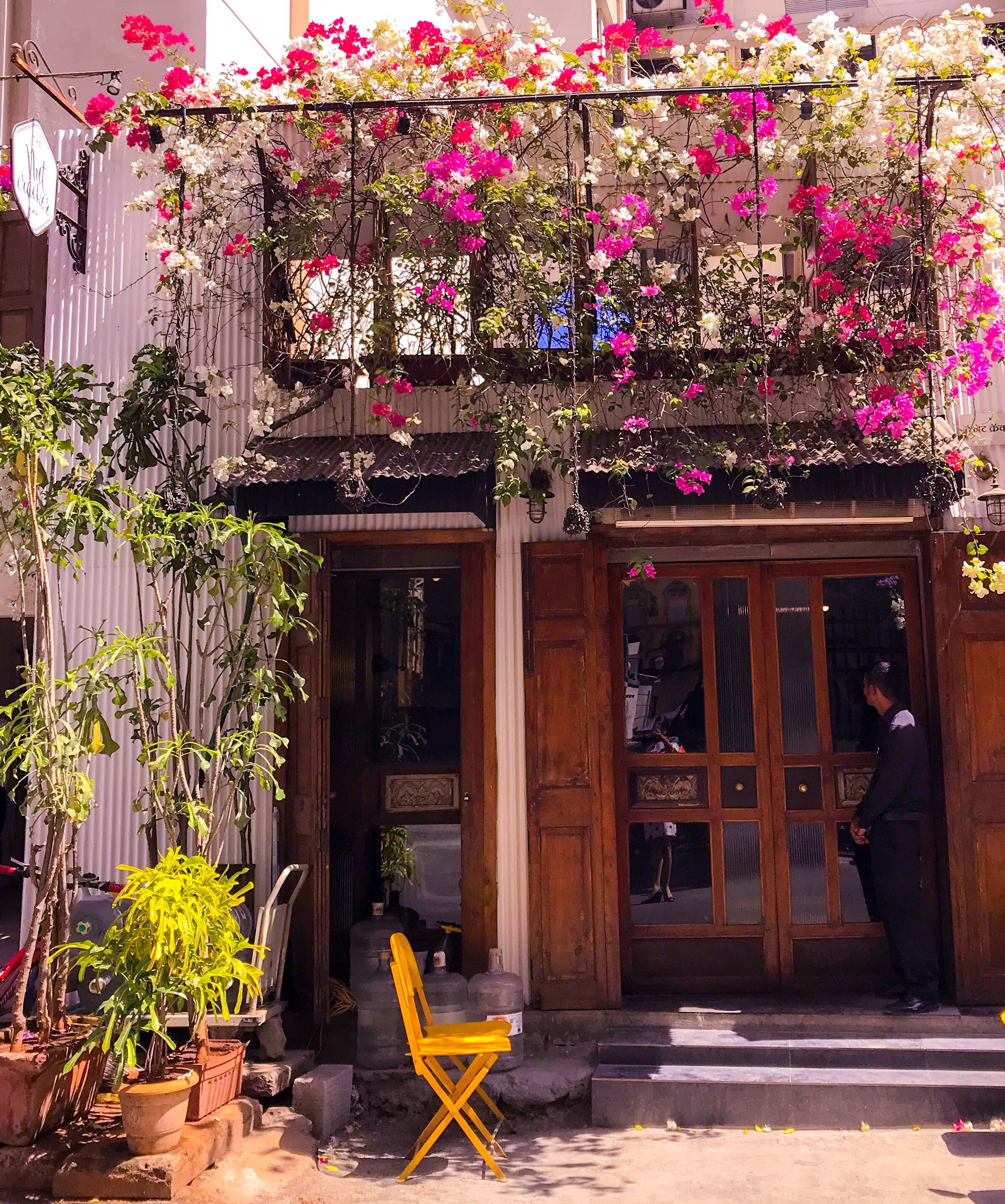Bombay Guides: Kala Ghoda