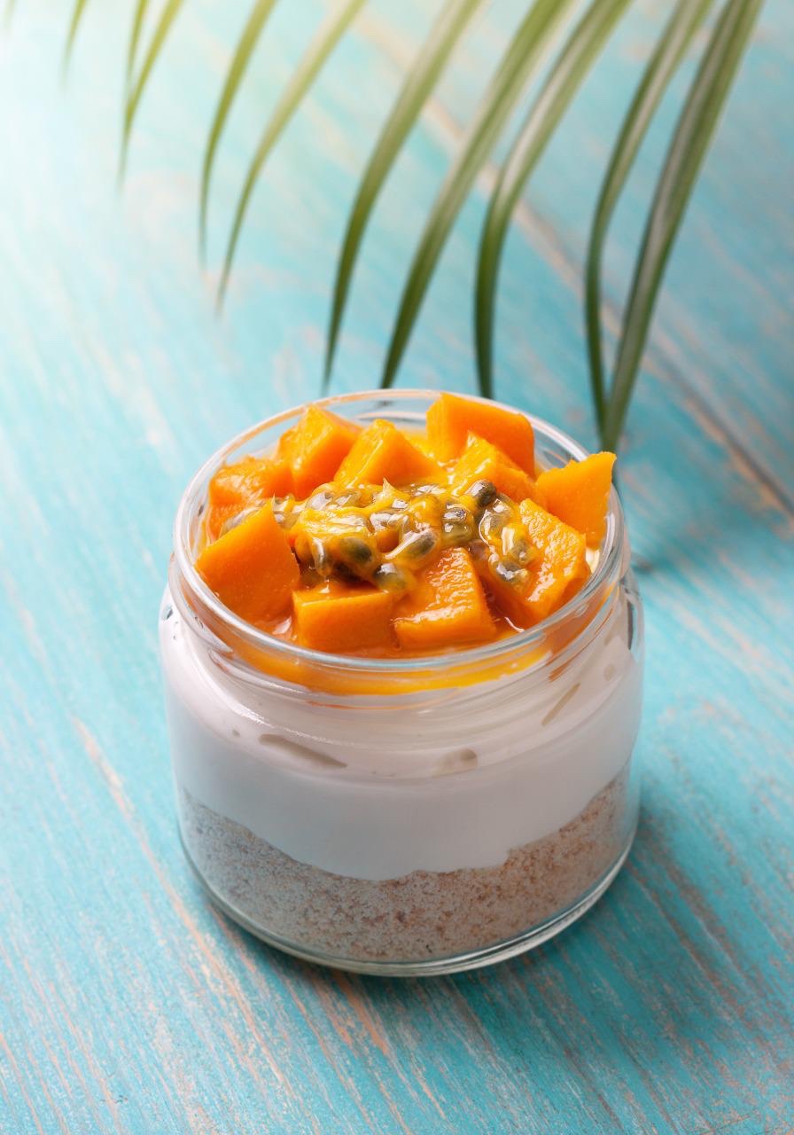 mango cheesecake parfait