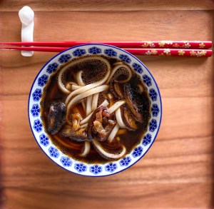 vegan udon noodle soup