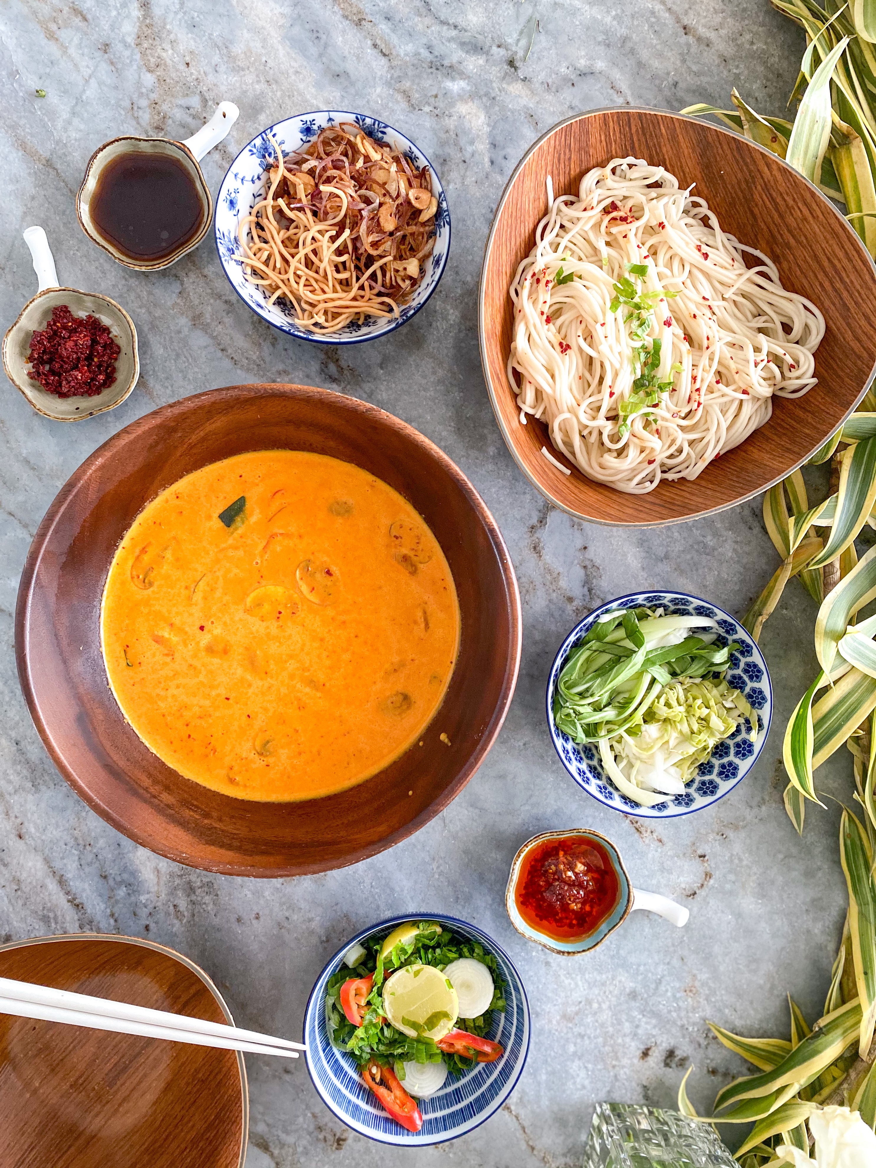 Asian Recipes: Vegan Khao Soi Curry