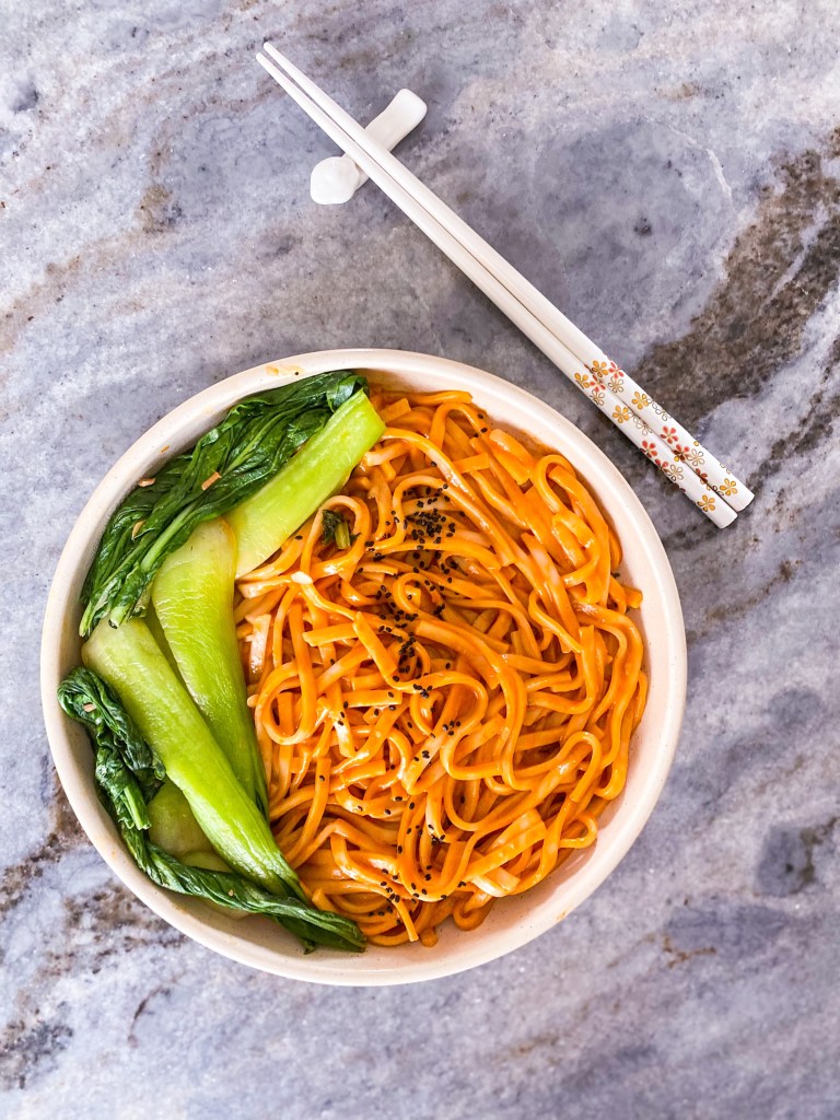 spicy vegan gochujang noodles
