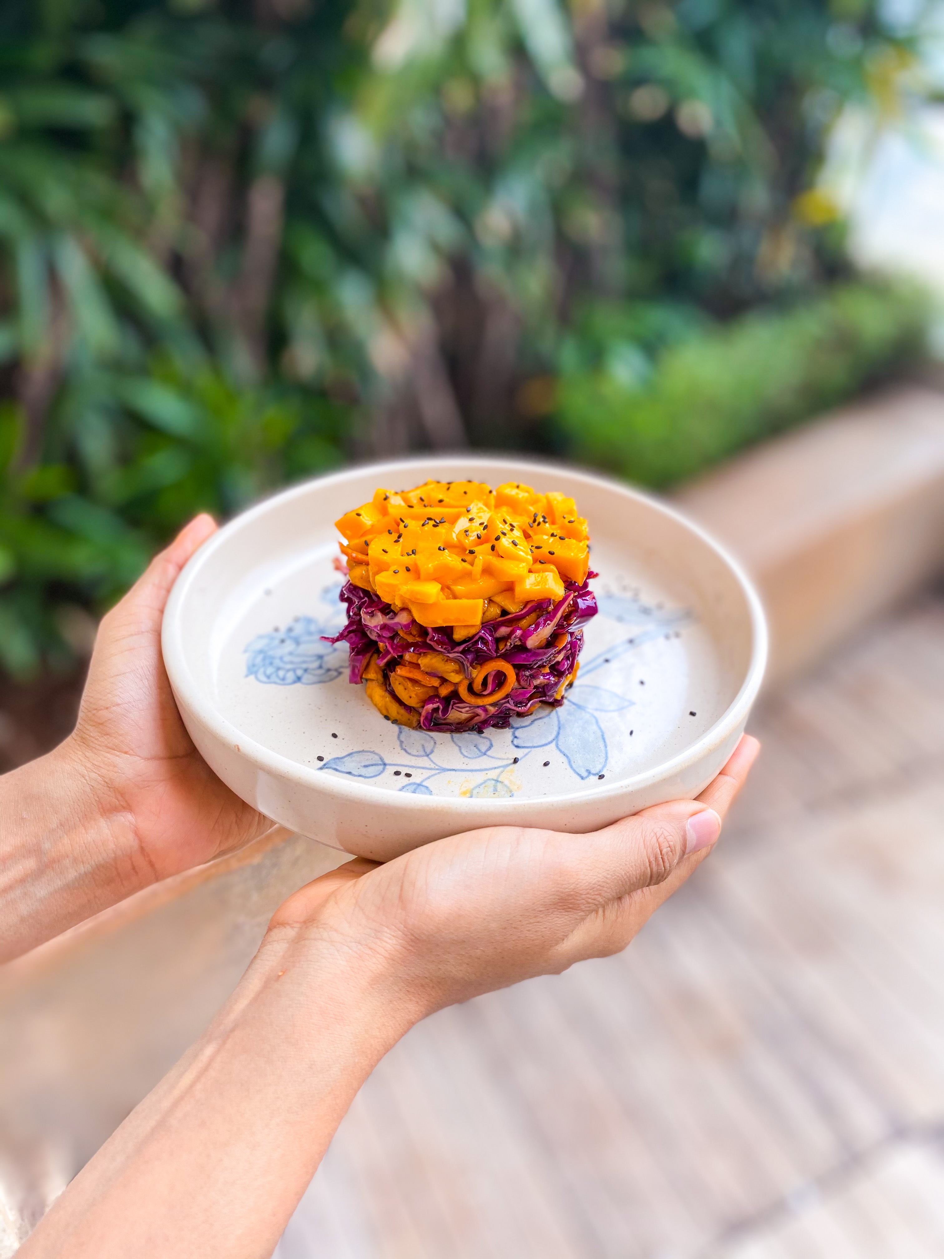 Thai Mango Slaw… In The Form Of A Salad Cake!