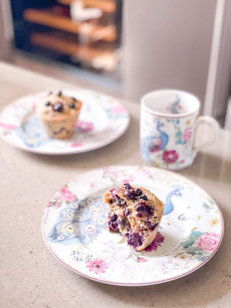 blueberry banana oat muffins