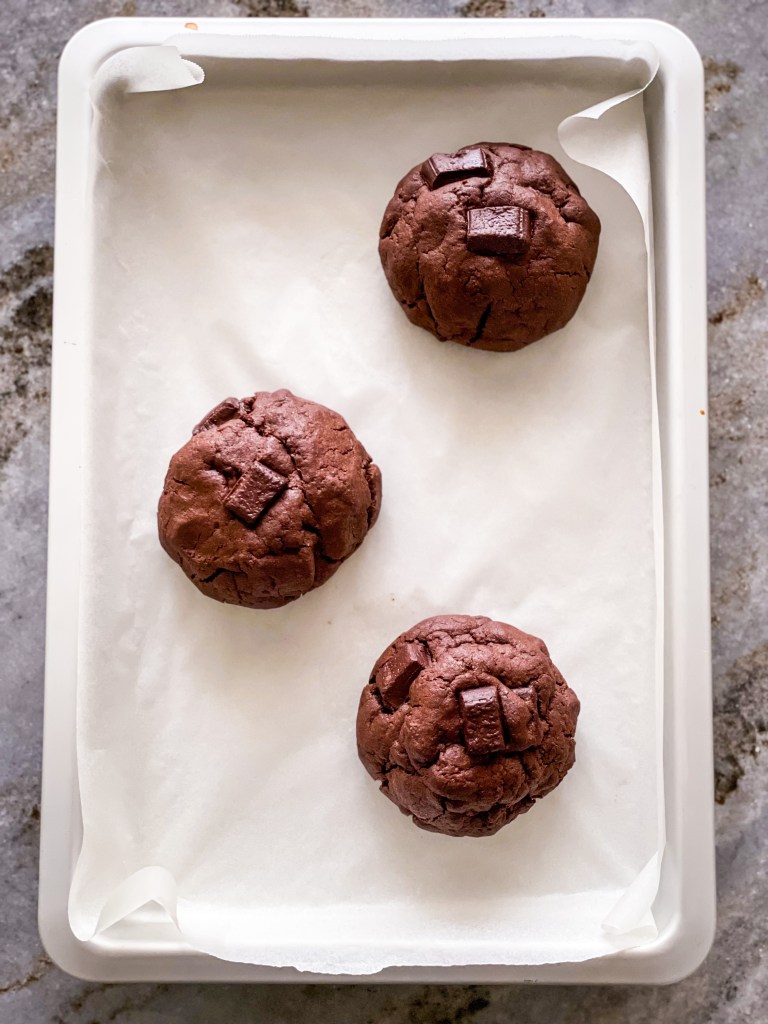 giant chocolate cookies recipe