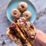 healthy almond flour chocolate-chip cookies