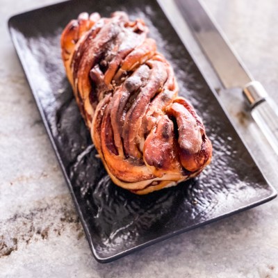 dark chocolate toasted pecan babka