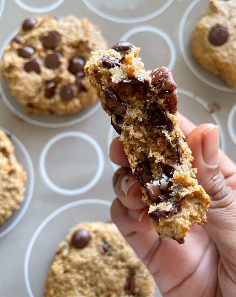 banana bread oat cookies
