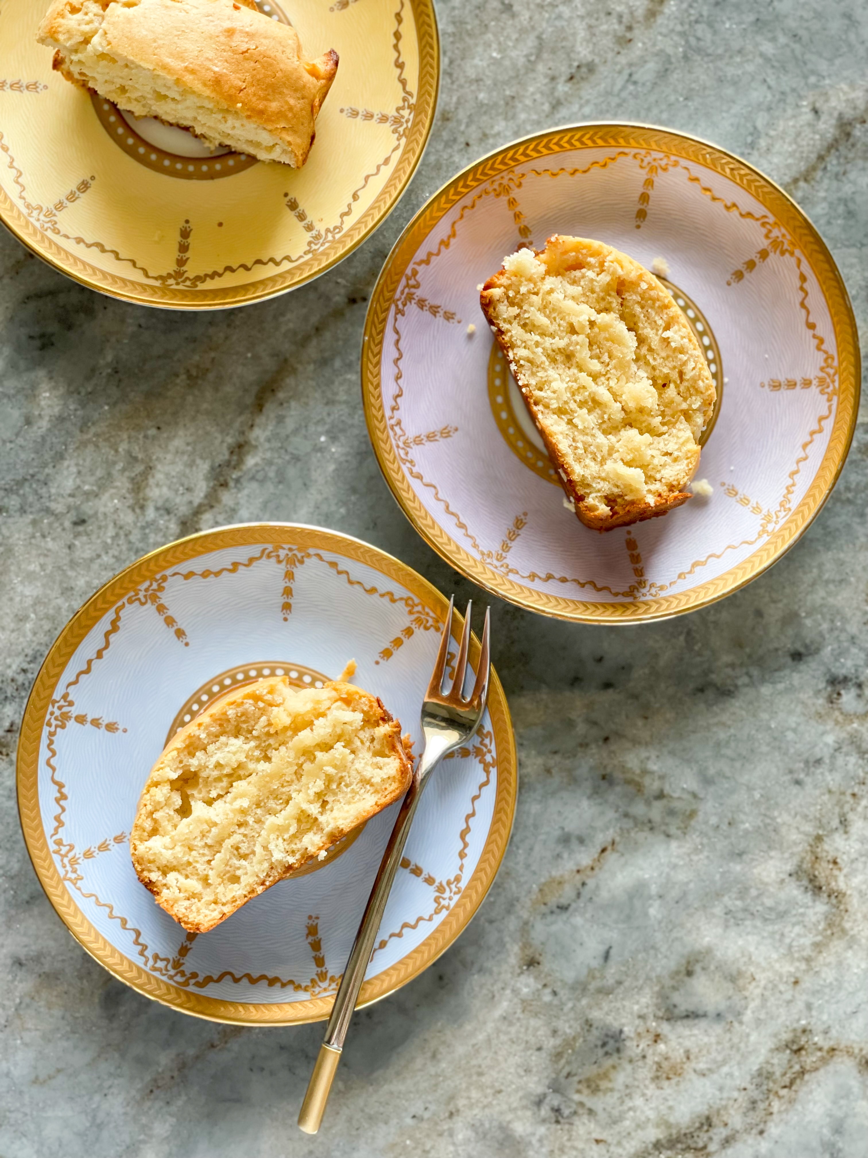 Best Eggless Vanilla Sponge Cake