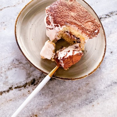 eggless tiramisu sponge cake