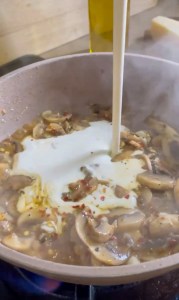 creamy mushroom sauce